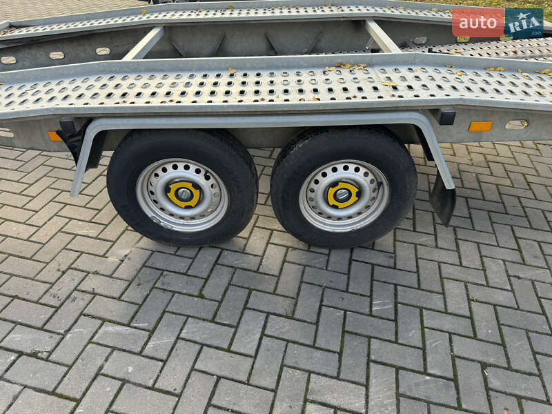 Лафет Knott 95А 2012 в Луцке