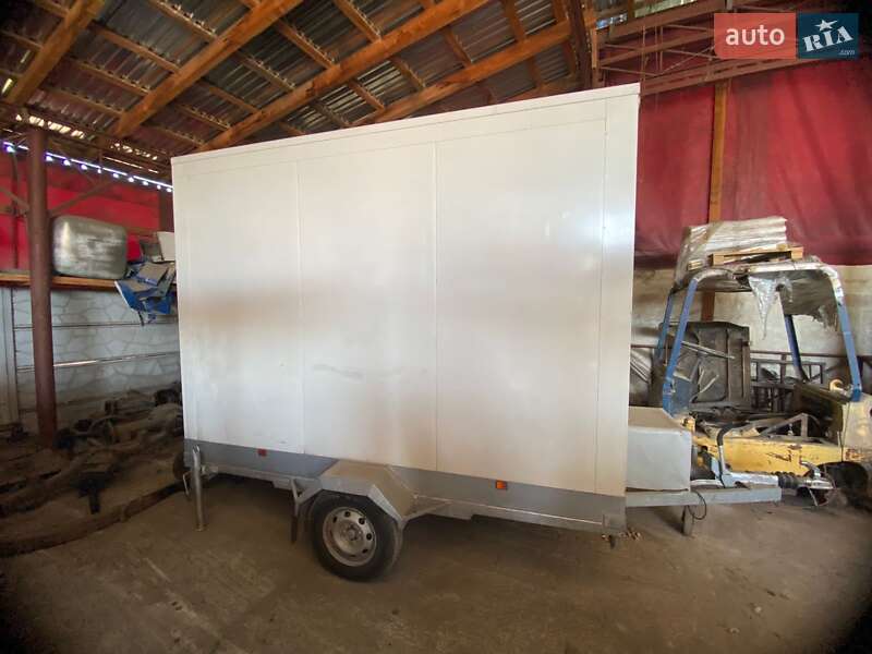 Рефрижератор Knott KF 2016 в Ужгороді