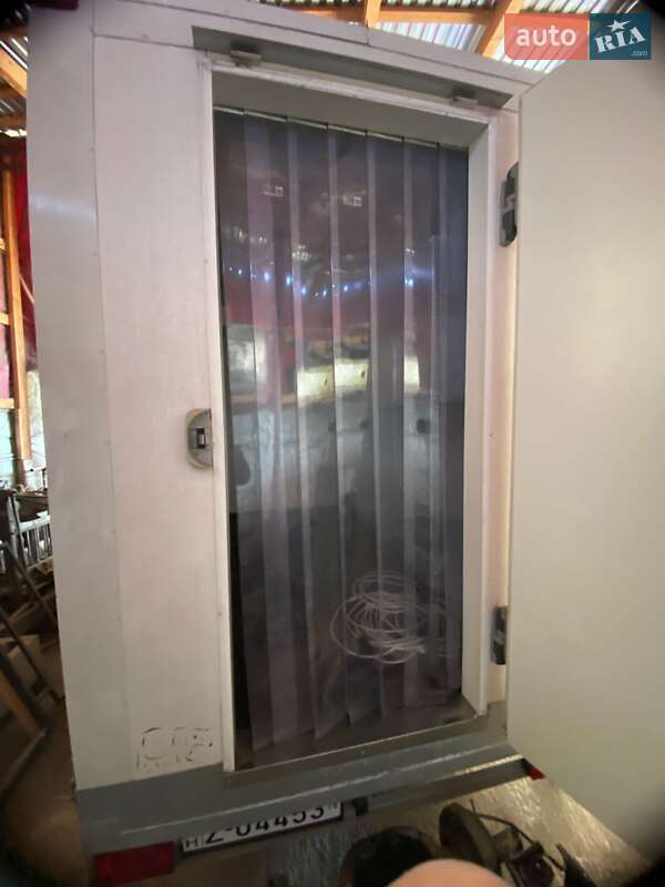 Рефрижератор Knott KF 2016 в Ужгороді