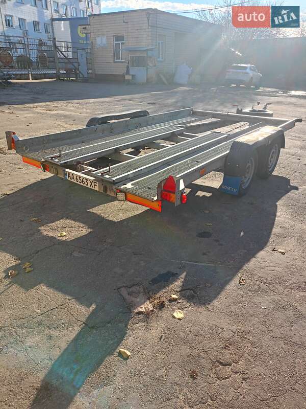 Лафет Knott LA 2006 в Киеве фото Лафет Knott LA 2006 в Киеве