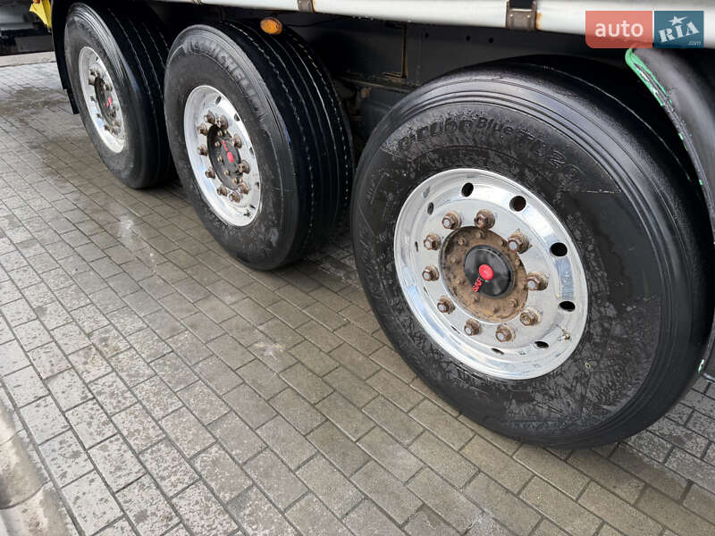 Тентованный борт (штора) - полуприцеп Kogel S 24 2017 в Тячеве фото 10 Тентованный борт (штора) - полуприцеп Kogel S 24 2017 в Тячеве