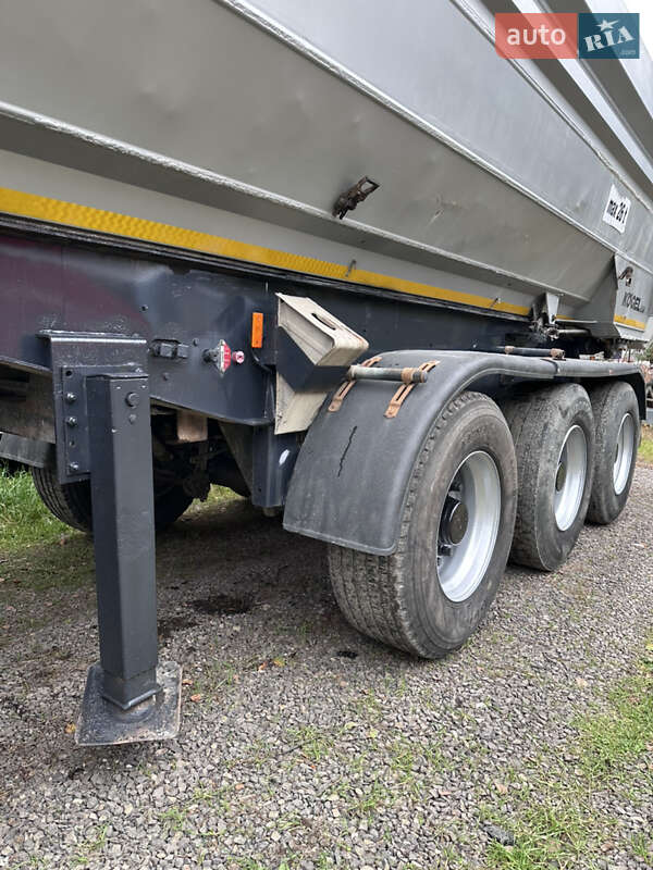 Самосвал полуприцеп Kogel SAAF 2000 в Хусте