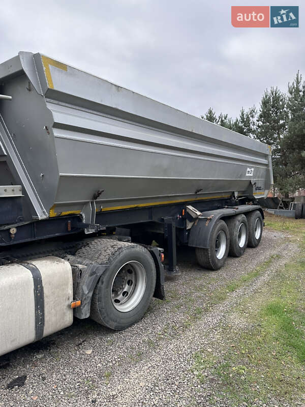 Самосвал полуприцеп Kogel SAAF 2000 в Хусте