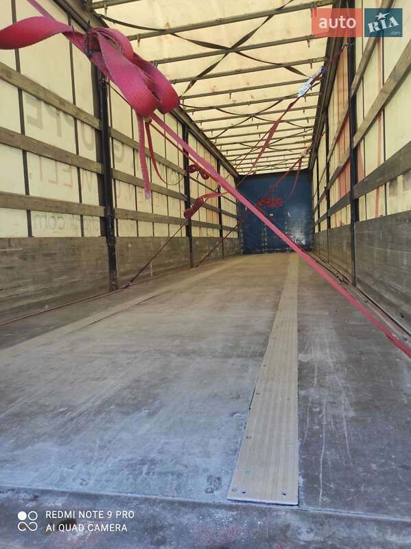 Тентований борт (штора) - напівпричіп Kogel SAF 2010 в Кам'янець-Подільському