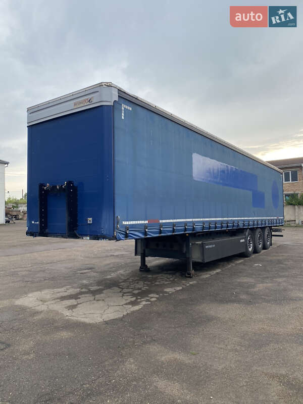 Тентований борт (штора) - напівпричіп Kogel SAF 2015 в Луцьку