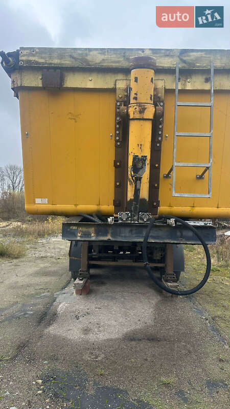 Самоскид напівпричіп Kogel SKMP 1992 в Любомлі