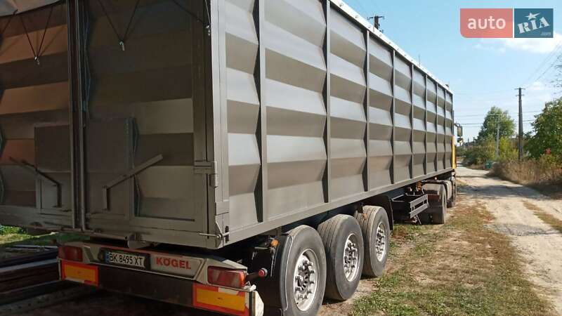 Самосвал полуприцеп Kogel SN 24 2010 в Виннице