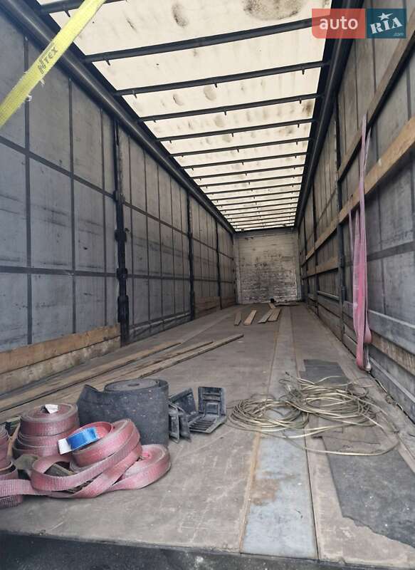 Тентованный борт (штора) - полуприцеп Kogel SN 24 2014 в Ровно