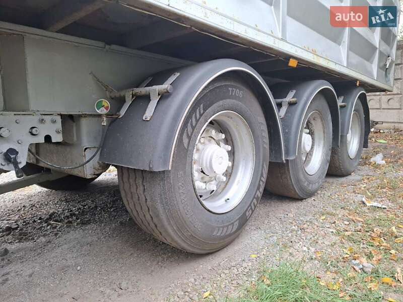 Самоскид напівпричіп Kogel SN 24 1999 в Краснограді