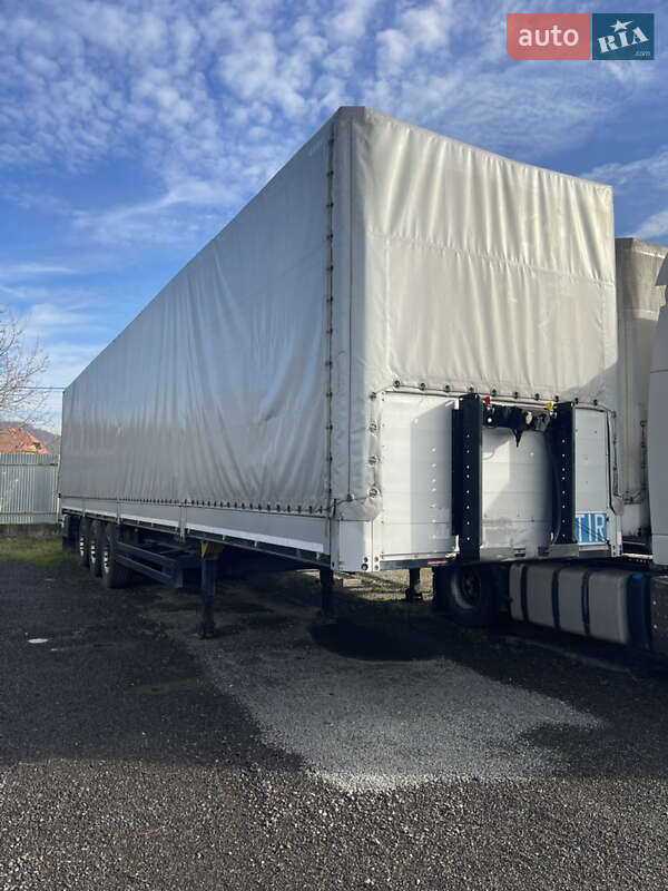 Тентованный борт (штора) - полуприцеп Kogel SN 24 2011 в Иршаве