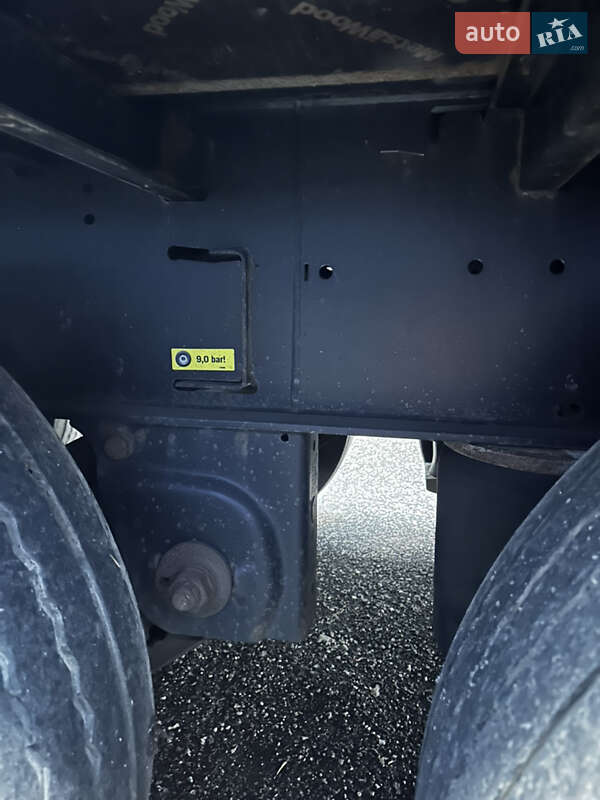 Тентованный борт (штора) - полуприцеп Kogel SN 24 2016 в Умани