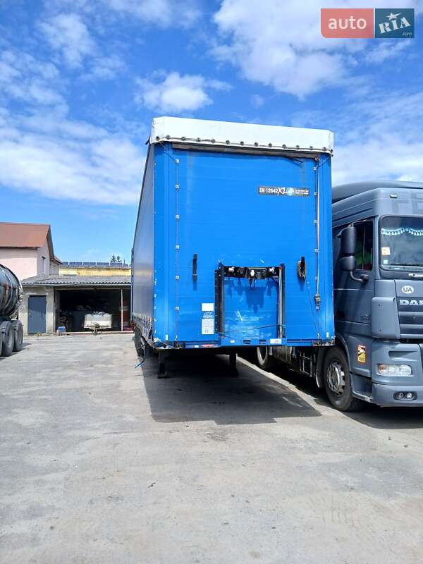 Тентований борт (штора) - напівпричіп Kogel SNCC 2009 в Городку