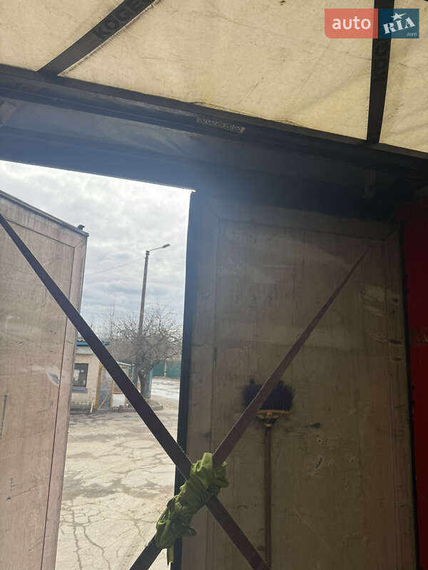 Тентованный борт (штора) - полуприцеп Kogel SNCO 24 2010 в Житомире фото 13 Тентованный борт (штора) - полуприцеп Kogel SNCO 24 2010 в Житомире