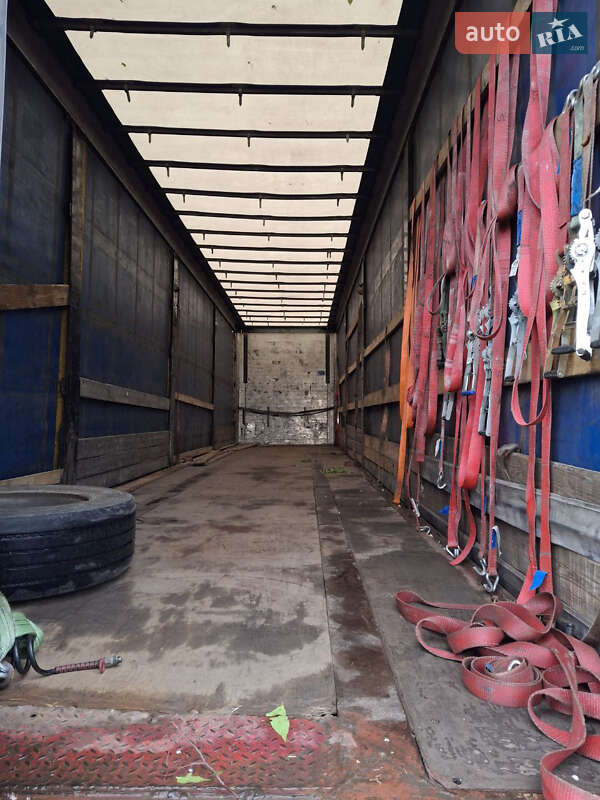 Тентованный борт (штора) - полуприцеп Kogel SNCO 24 2004 в Киеве фото 6 Тентованный борт (штора) - полуприцеп Kogel SNCO 24 2004 в Киеве