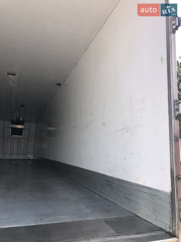 Рефрижератор полуприцеп Kogel SVKT 2003 в Кропивницком