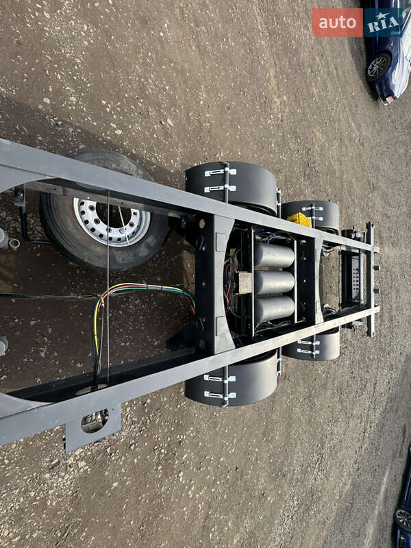 Контейнеровоз Kogel Tandem 2017 в Луцке фото 8 Контейнеровоз Kogel Tandem 2017 в Луцке