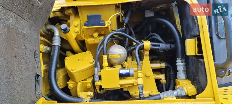 Бульдозер Komatsu D 61EX-15OE 2010 в 