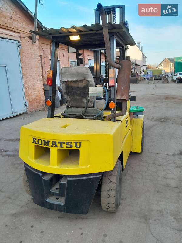 Вилочний навантажувач Komatsu FD 1989 в Вінниці