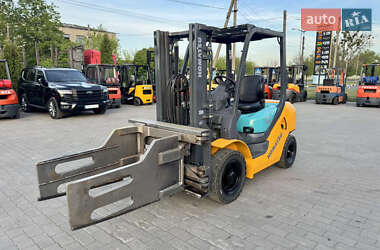 Вилочный погрузчик Komatsu FD 2008 в Радомышле
