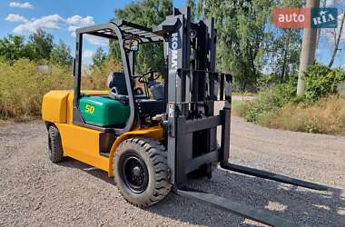 Вилочный погрузчик Komatsu FD 2022 в Виннице