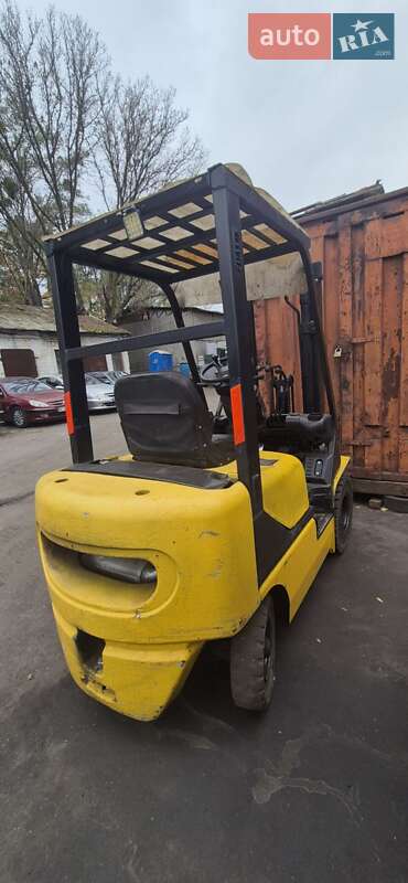 Вилочный погрузчик Komatsu FD 2003 в Киеве фото 6 Вилочный погрузчик Komatsu FD 2003 в Киеве