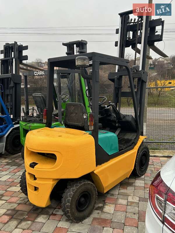 Фронтальный погрузчик Komatsu FD 1997 в Великой Багачке