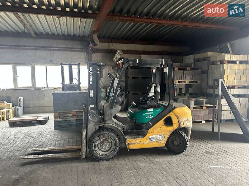 Фронтальный погрузчик Komatsu FD 2009 в Днепре