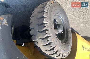 Вилочный погрузчик Komatsu FG 2018 в 
