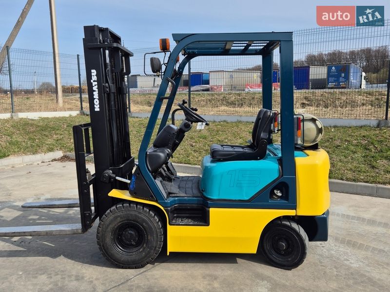 Вилочний навантажувач Komatsu FG 2000 в Пустомитах