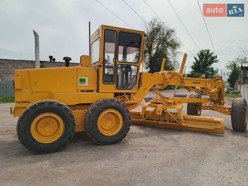 Автогрейдер Komatsu GD 2007 в Кривом Роге