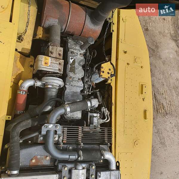 Гусеничный экскаватор Komatsu PC 210 2006 в Виннице