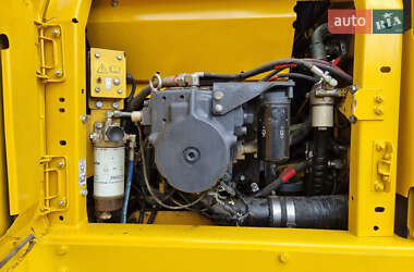 Гусеничный экскаватор Komatsu PC 210 2015 в 