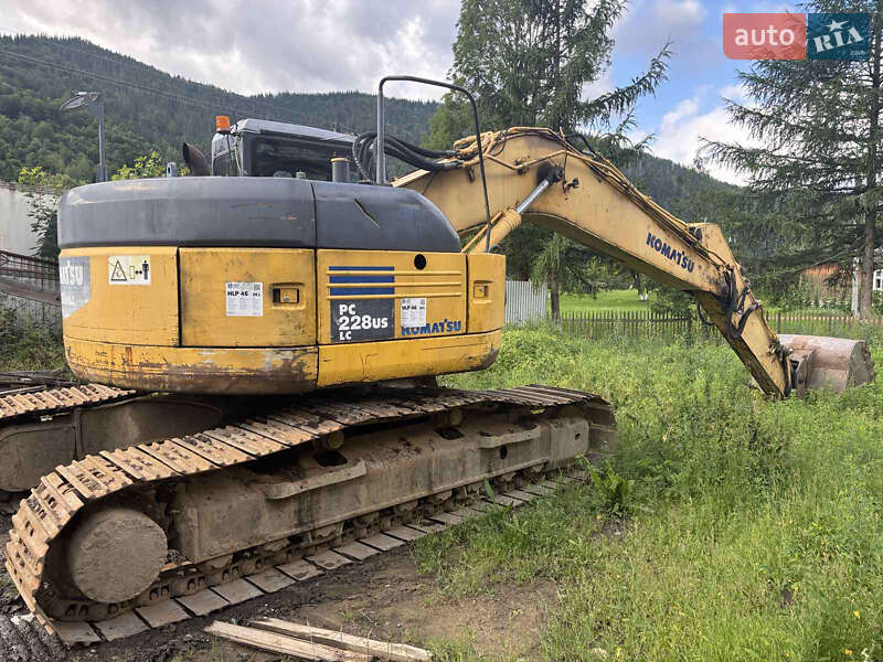 Екскаватор навантажувач Komatsu PC 228 LC8 2007 в Надвірній