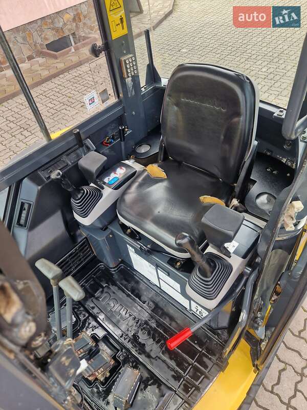 Міні-екскаватор Komatsu PC 30MR 2006 в Чернівцях