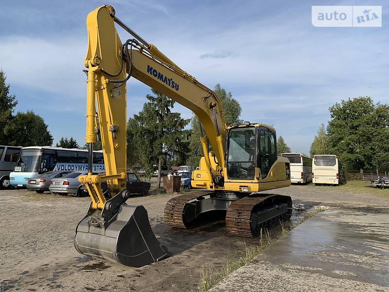 Гусеничный экскаватор Komatsu PC 2007 в Вараше