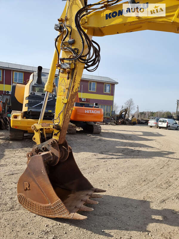 Колесный экскаватор Komatsu PW 2016 в Одессе