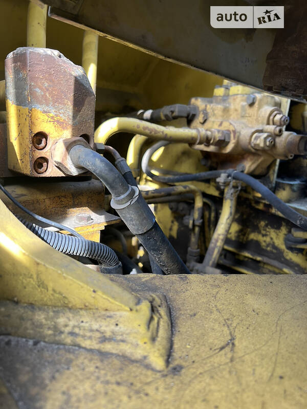 Фронтальні навантажувачі Komatsu WA 470 2001 в Києві