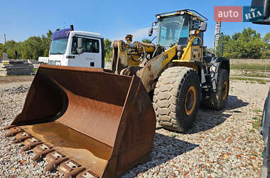 Фронтальні навантажувачі Komatsu WA 2005 в Києві