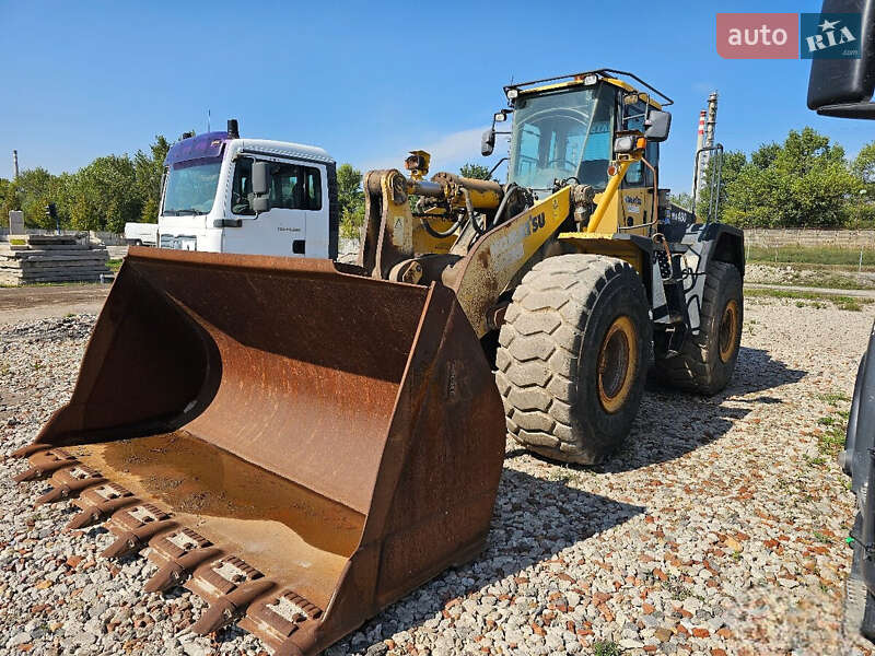 Фронтальні навантажувачі Komatsu WA 2005 в Києві