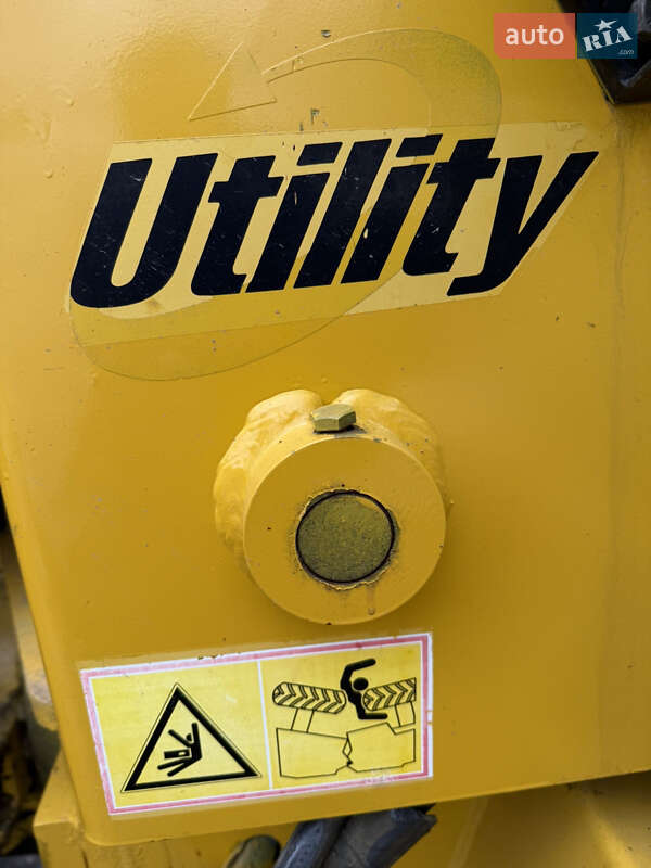 Экскаватор погрузчик Komatsu WB 2004 в Киеве фото 5 Экскаватор погрузчик Komatsu WB 2004 в Киеве