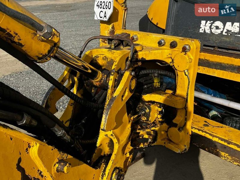 Екскаватор навантажувач Komatsu WB 2007 в Єрках