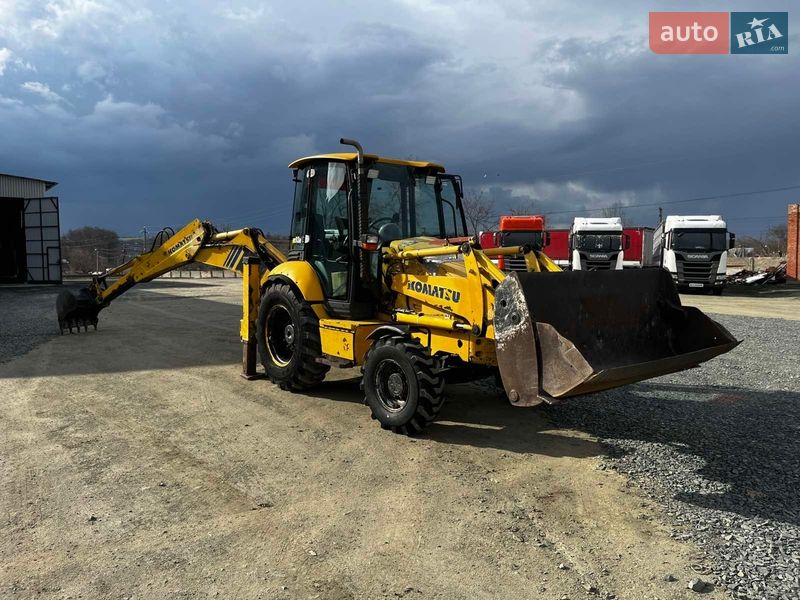 Екскаватор навантажувач Komatsu WB 2007 в Єрках