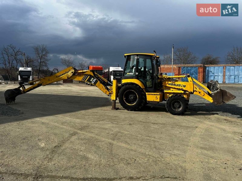 Екскаватор навантажувач Komatsu WB 2007 в Єрках