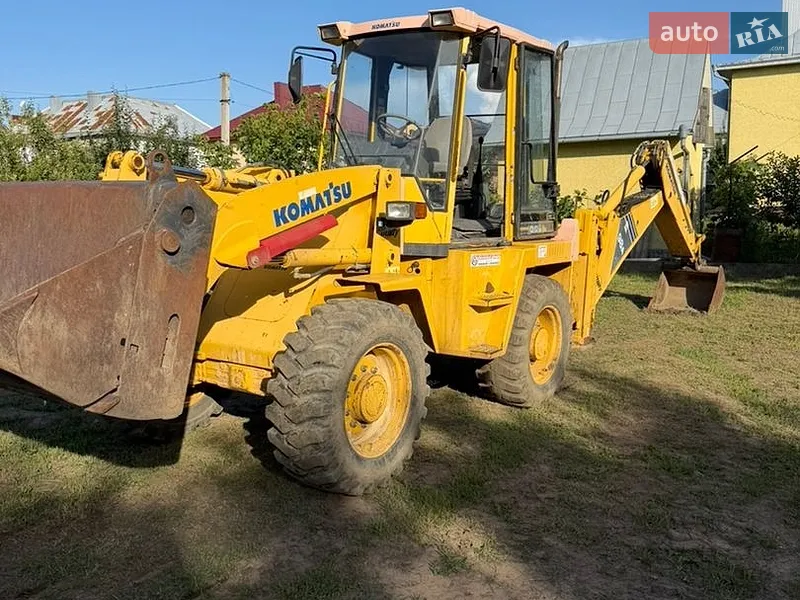 Komatsu WB 2004