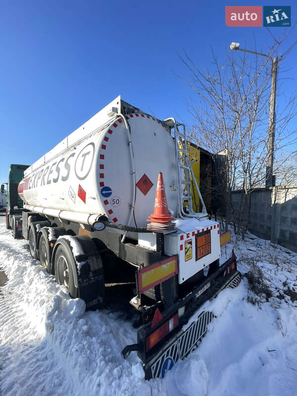 Цистерна полуприцеп Koscian N 1993 в Киеве