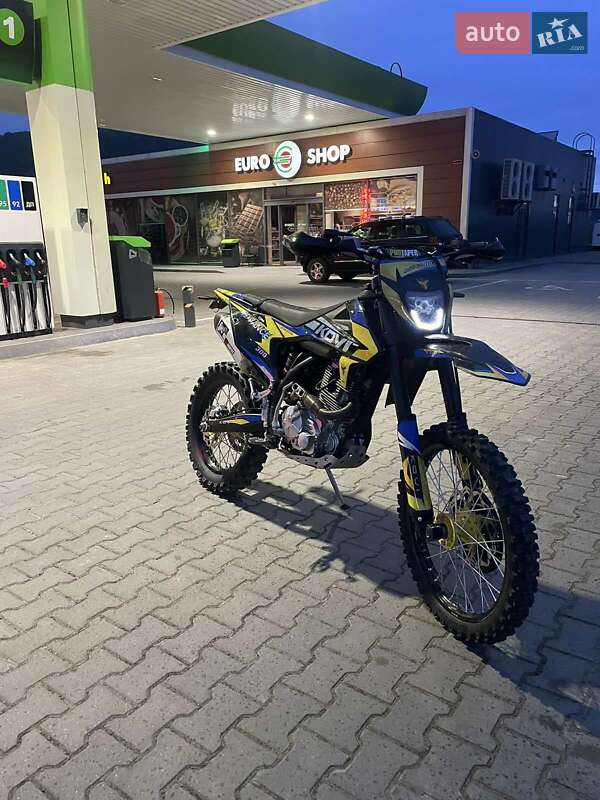 Мотоцикл Спорт-туризм Kovi 300 Advance 2024 в Кутах фото Мотоцикл Спорт-туризм Kovi 300 Advance 2024 в Кутах