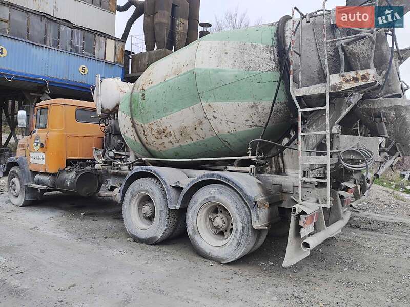Бетономешалка (Миксер) КрАЗ 6124Р4 2004 в Запорожье