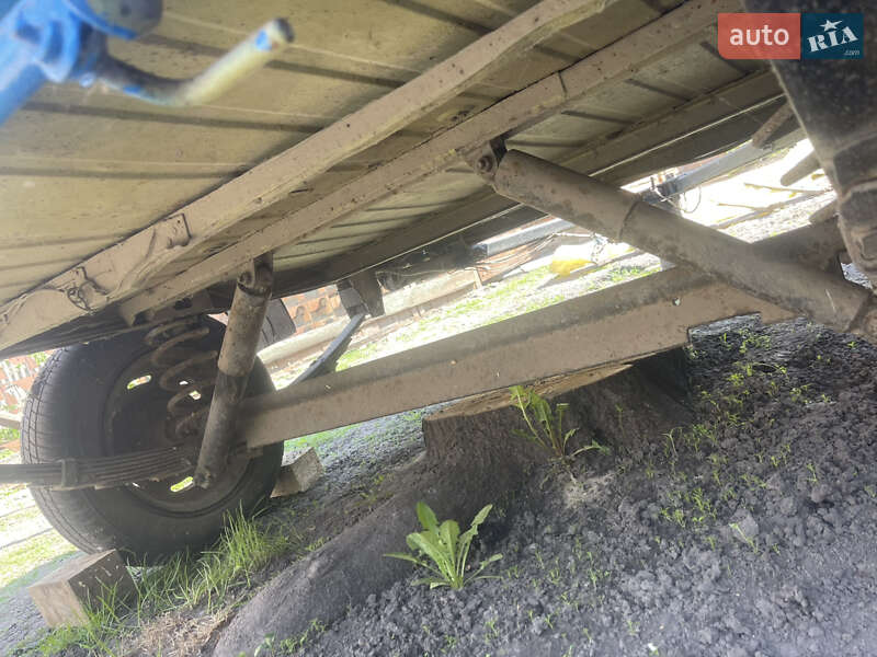 Легковий причіп КрАЗ 8138 2003 в Ромнах