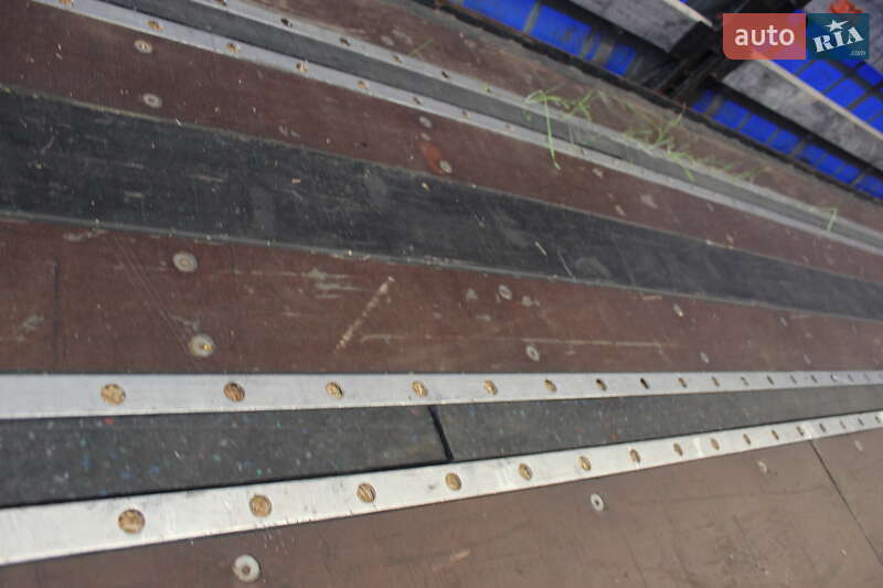 Тентованный борт (штора) - полуприцеп Krone BPW 2014 в Хусте фото 40 Тентованный борт (штора) - полуприцеп Krone BPW 2014 в Хусте