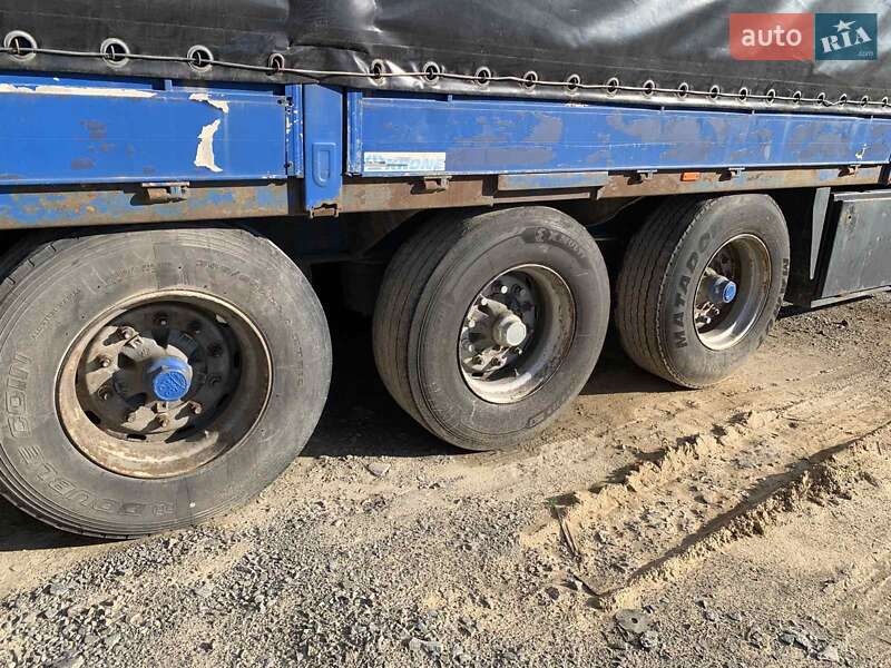 Бортовий напівпричіп Krone BPW 2003 в Рівному